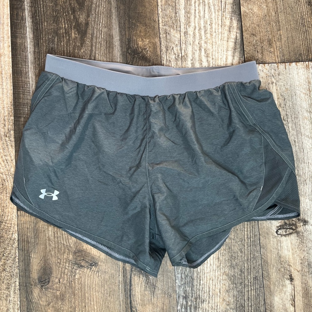 Women’s • Under Armour • Medium